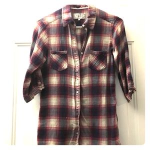 Gilly Hicks button up
